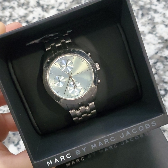 MARC BY MARC JACOBS WATCH - Picture 8 of 8